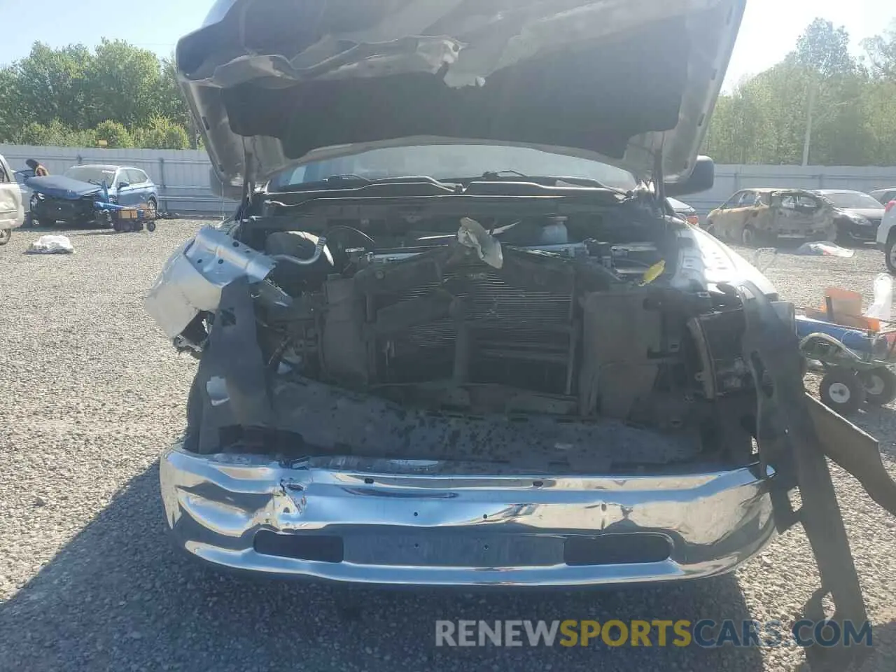 5 Photograph of a damaged car 1C6RR6FG6KS516074 RAM 1500 2019