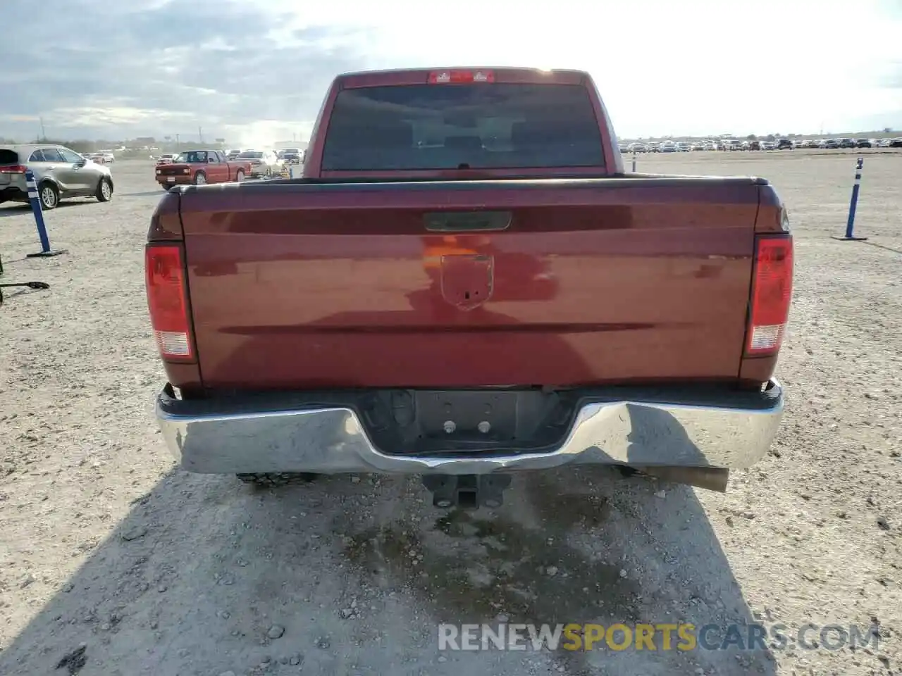 6 Photograph of a damaged car 1C6RR6FG7KS530131 RAM 1500 2019