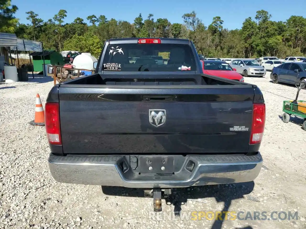 6 Photograph of a damaged car 1C6RR6FG7KS630553 RAM 1500 2019