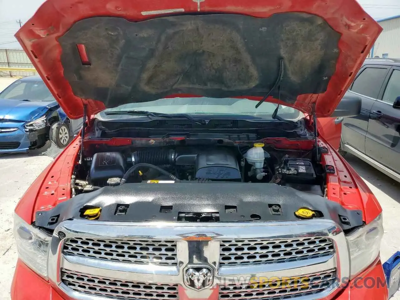 11 Photograph of a damaged car 1C6RR6FG9KS704992 RAM 1500 2019