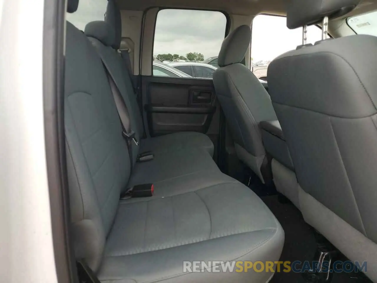 10 Photograph of a damaged car 1C6RR6FG9KS729021 RAM 1500 2019