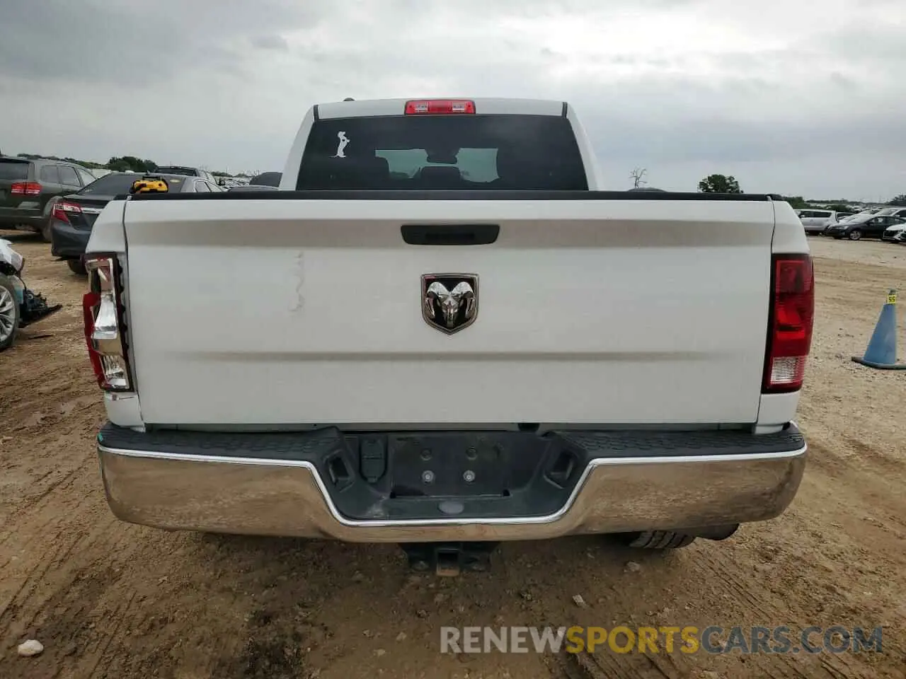 6 Photograph of a damaged car 1C6RR6FG9KS729021 RAM 1500 2019