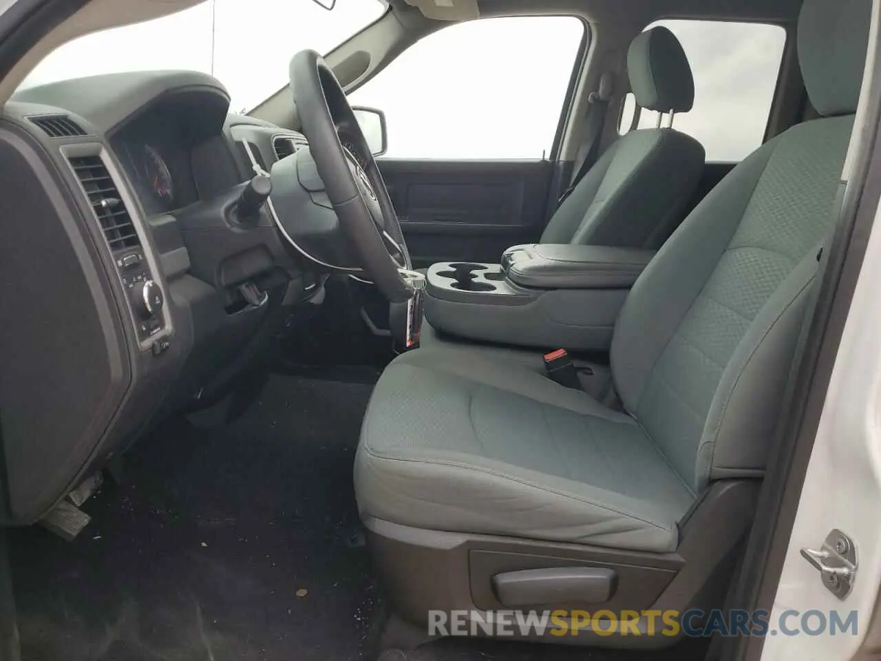 7 Photograph of a damaged car 1C6RR6FG9KS729021 RAM 1500 2019