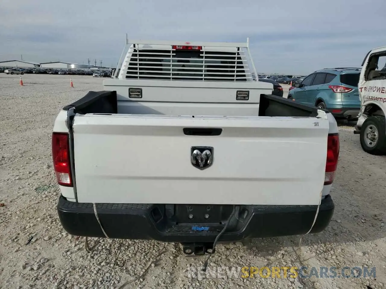 6 Photograph of a damaged car 1C6RR6FT0KS742060 RAM 1500 2019