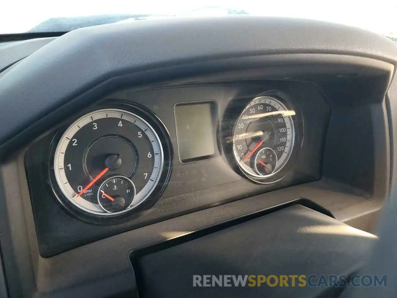 9 Photograph of a damaged car 1C6RR6FT1KS723730 RAM 1500 2019