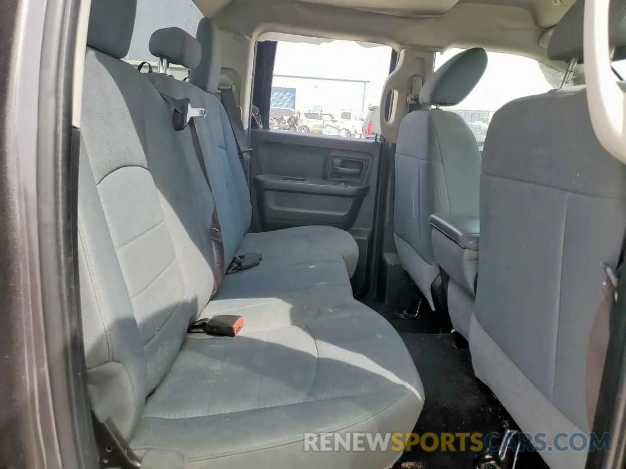 10 Photograph of a damaged car 1C6RR6FT8KS723658 RAM 1500 2019