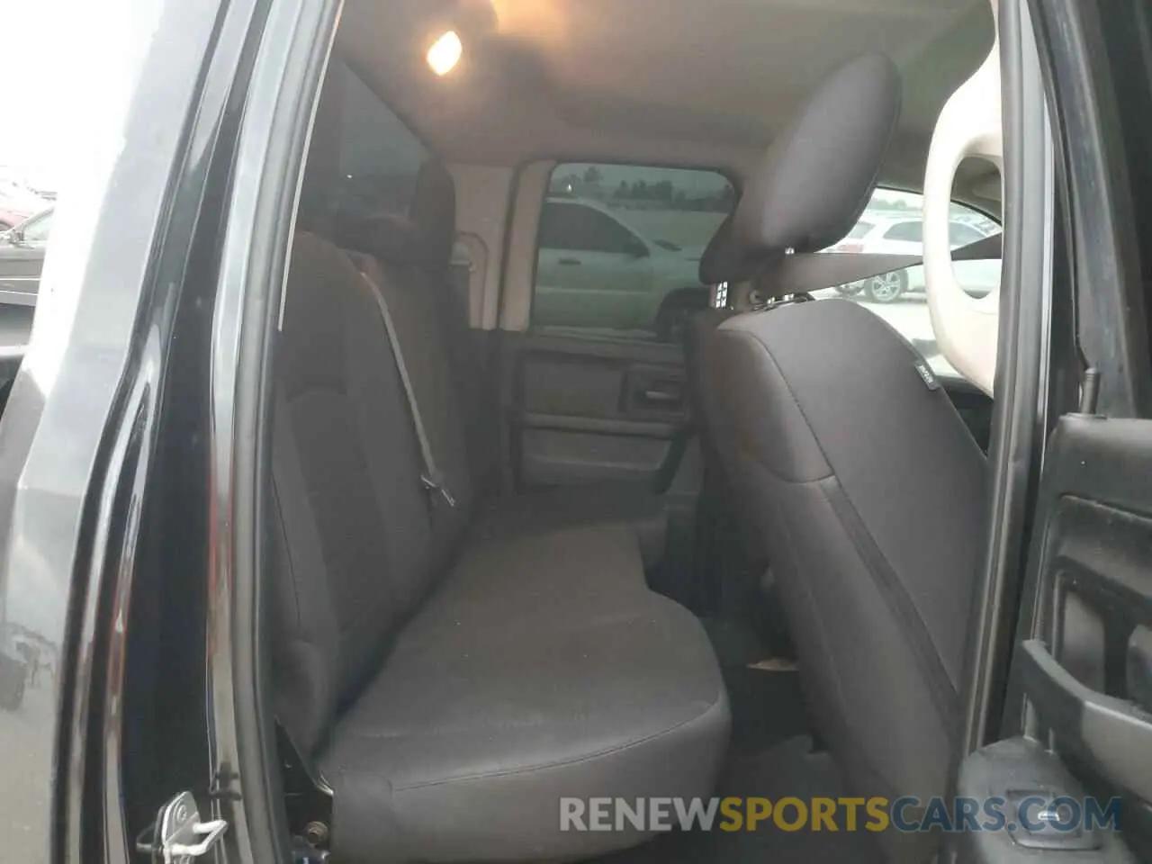 10 Photograph of a damaged car 1C6RR6FT9KS540396 RAM 1500 2019