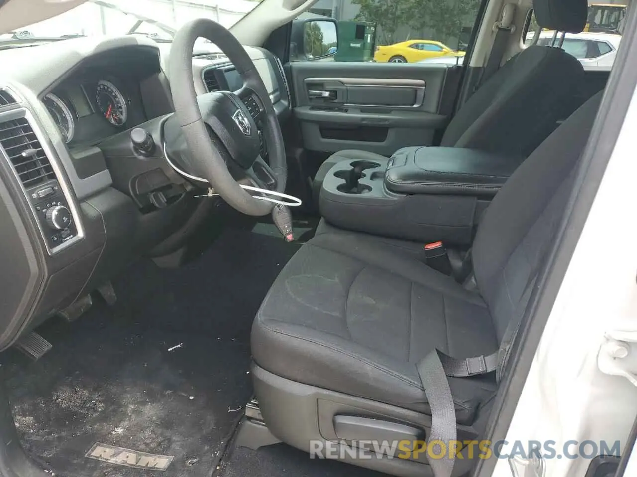 7 Photograph of a damaged car 1C6RR6GG7KS616523 RAM 1500 2019