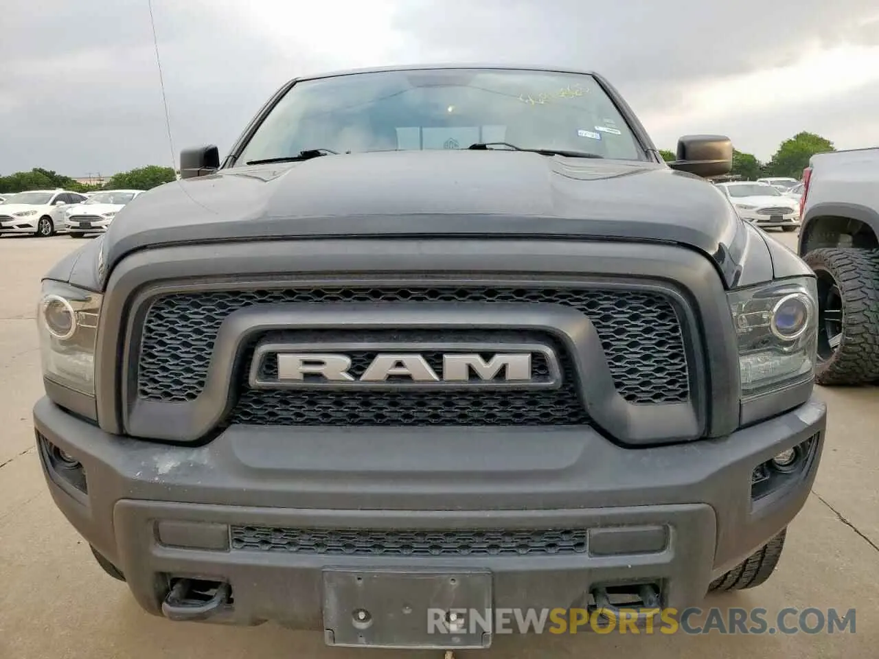 5 Photograph of a damaged car 1C6RR6GG9KS618659 RAM 1500 2019