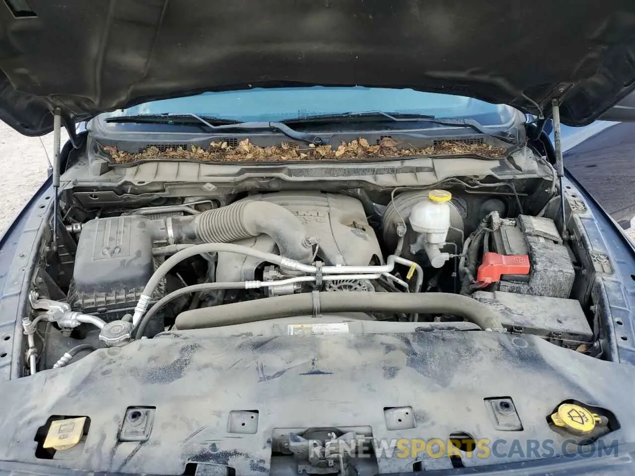 11 Photograph of a damaged car 1C6RR6GT1KS697614 RAM 1500 2019