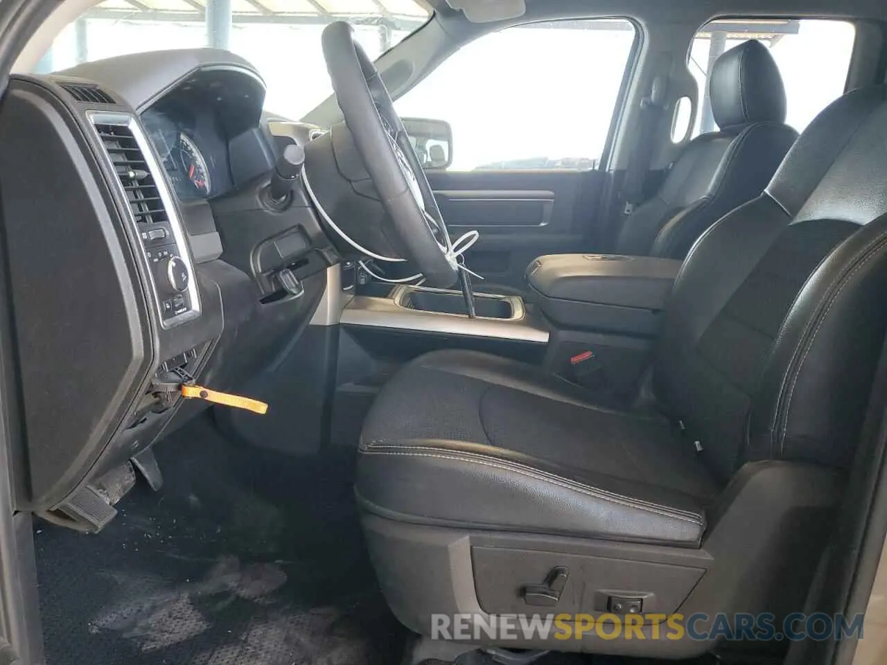 7 Photograph of a damaged car 1C6RR6GT3KS722593 RAM 1500 2019