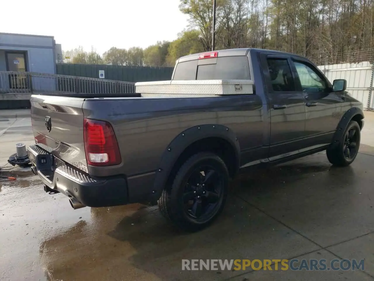 3 Photograph of a damaged car 1C6RR6GT9KS648032 RAM 1500 2019