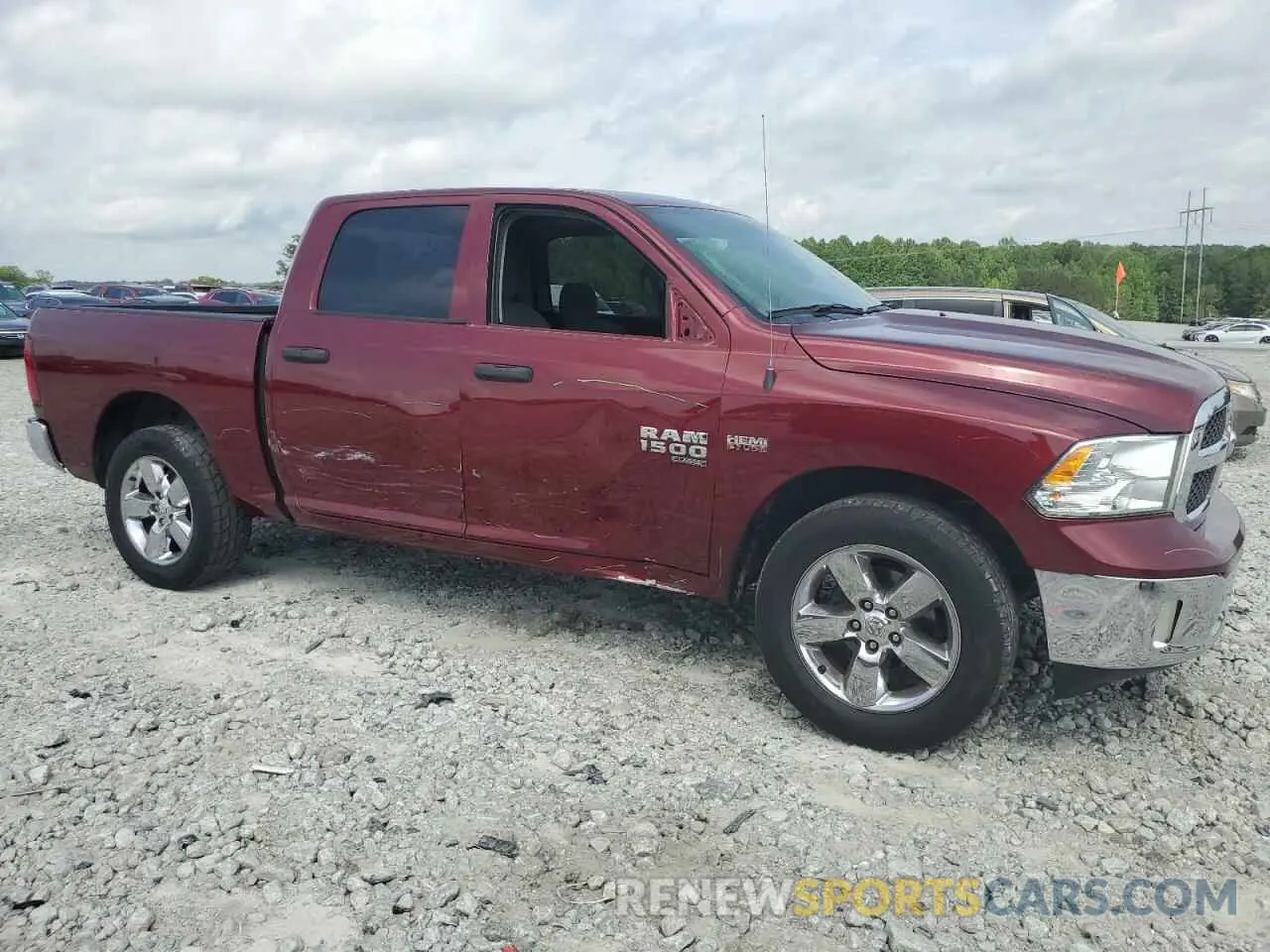 4 Photograph of a damaged car 1C6RR6KT8KS750560 RAM 1500 2019
