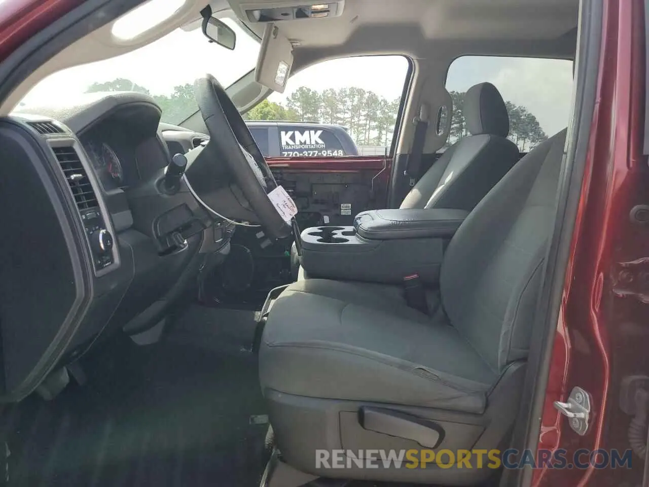 7 Photograph of a damaged car 1C6RR6KT8KS750560 RAM 1500 2019