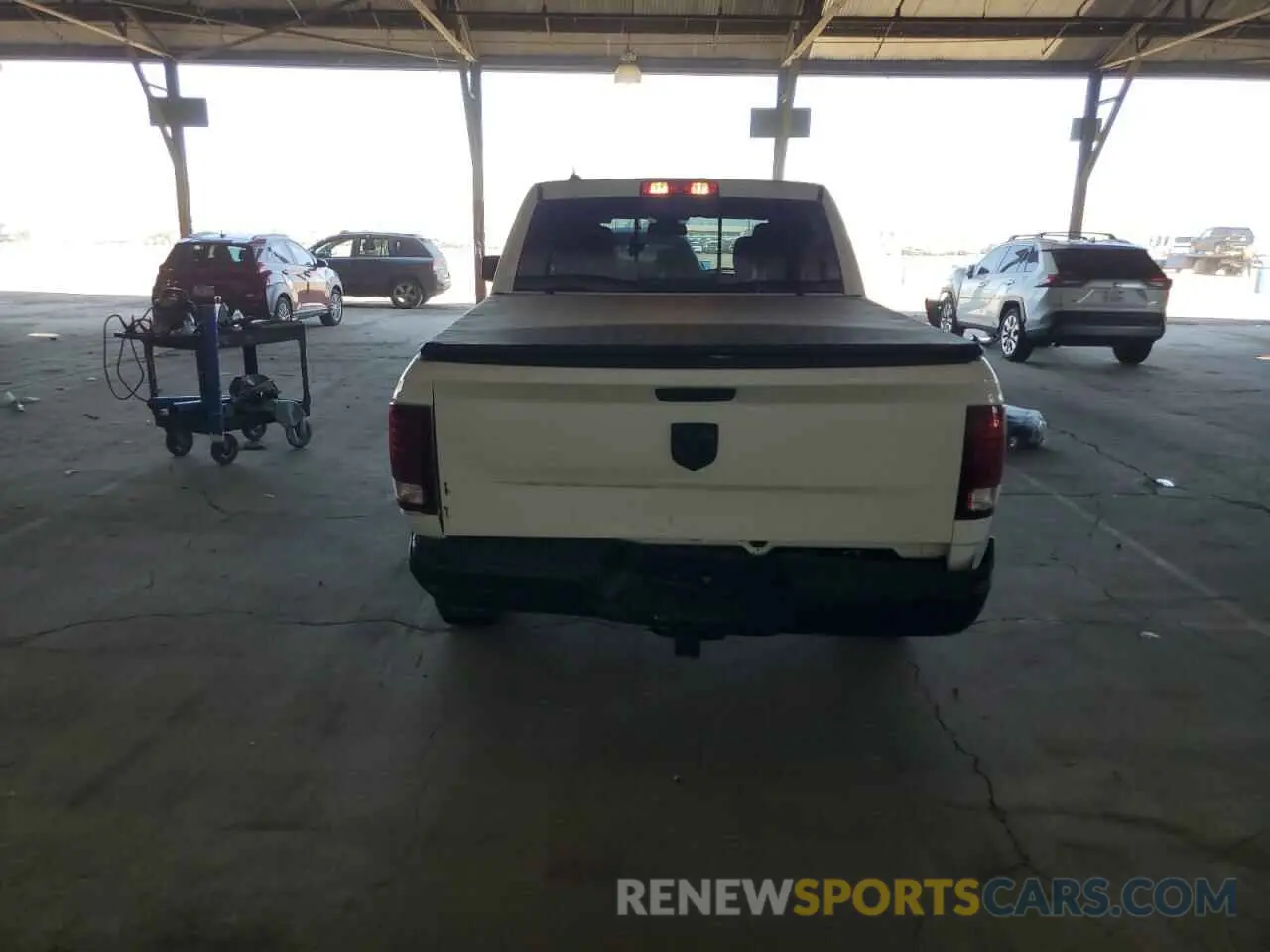 6 Photograph of a damaged car 1C6RR6LG5KS633424 RAM 1500 2019
