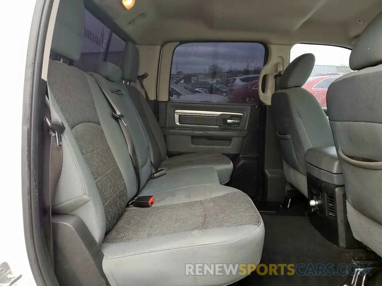 10 Photograph of a damaged car 1C6RR6LT5KS537130 RAM 1500 2019