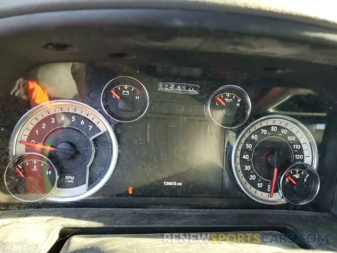 9 Photograph of a damaged car 1C6RR6LT7KS539462 RAM 1500 2019