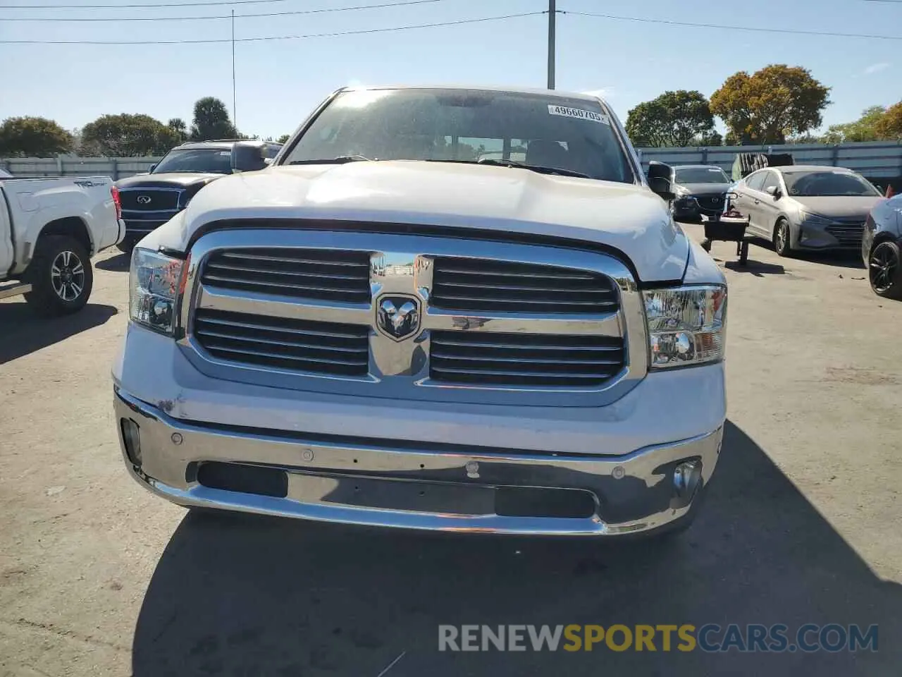 5 Photograph of a damaged car 1C6RR6LT8KS573328 RAM 1500 2019