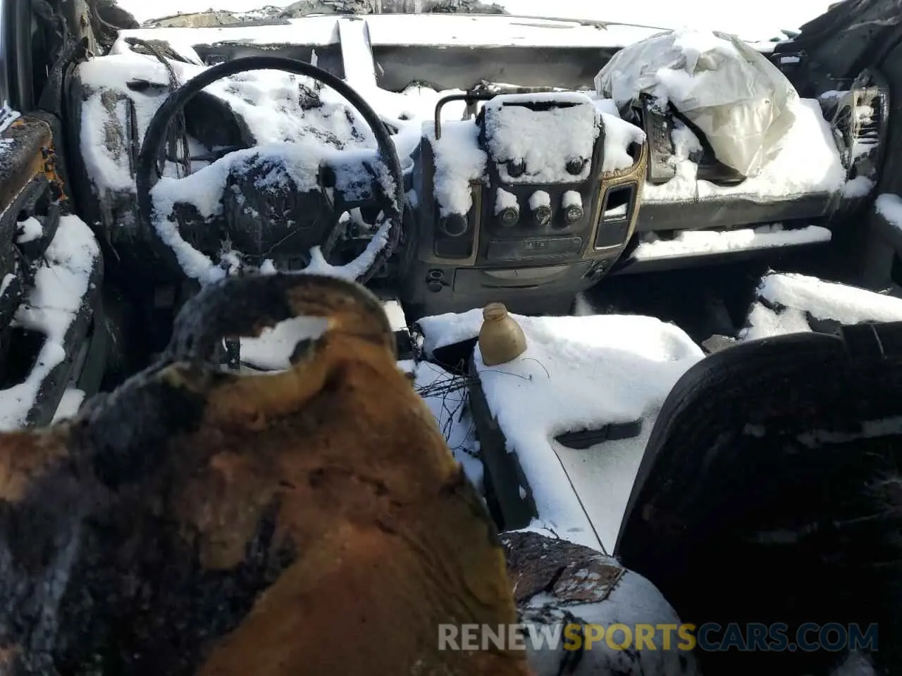 8 Photograph of a damaged car 1C6RR6TT0KS561691 RAM 1500 2019