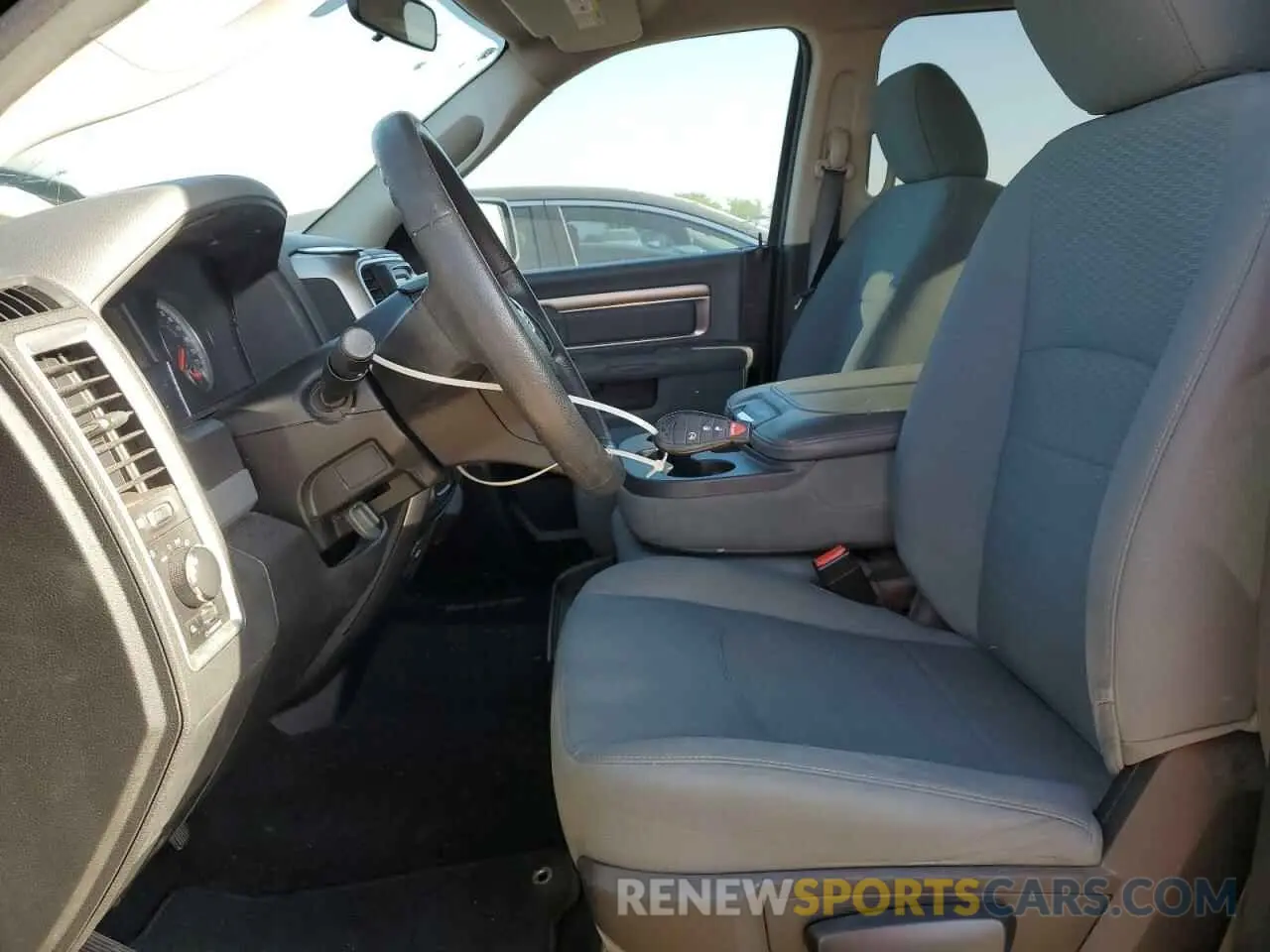 7 Photograph of a damaged car 1C6RR6TT0KS562002 RAM 1500 2019