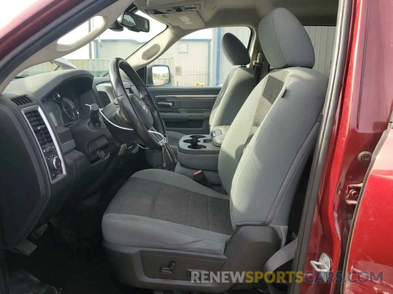 7 Photograph of a damaged car 1C6RR6TT4KS683549 RAM 1500 2019