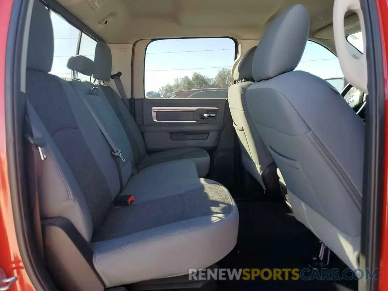11 Photograph of a damaged car 1C6RR6TT4KS686807 RAM 1500 2019