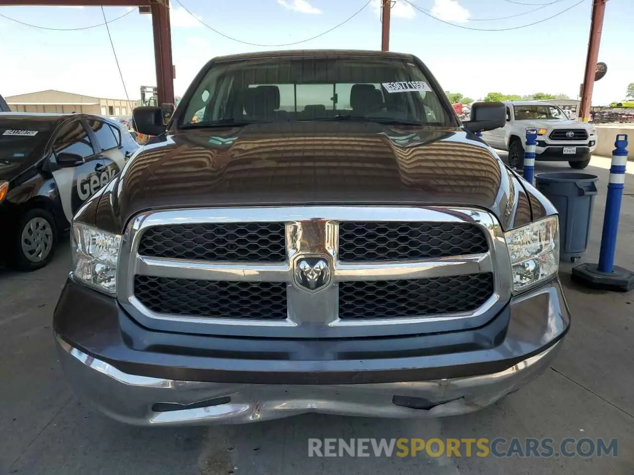 5 Photograph of a damaged car 1C6RR6TT7KS602334 RAM 1500 2019