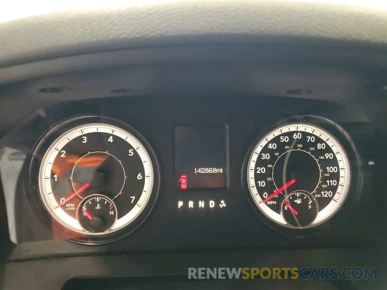 9 Photograph of a damaged car 1C6RR6TT8KS678208 RAM 1500 2019