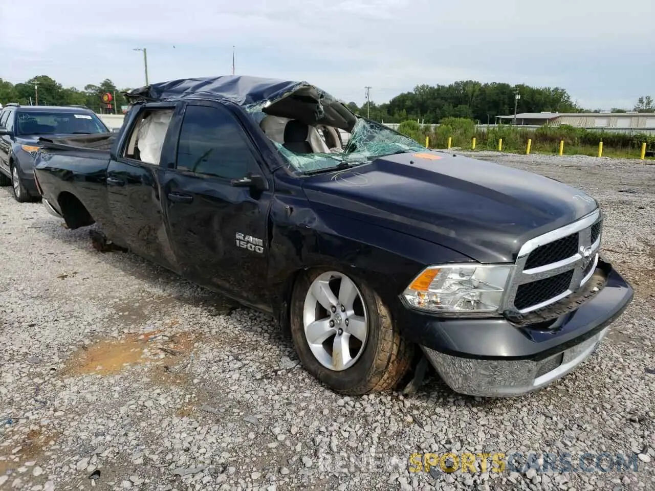 4 Photograph of a damaged car 1C6RR6TTXKS509646 RAM 1500 2019