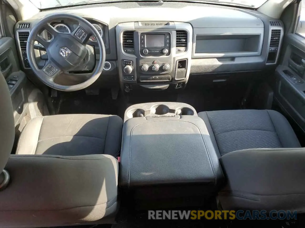 8 Photograph of a damaged car 1C6RR7FG1KS543253 RAM 1500 2019