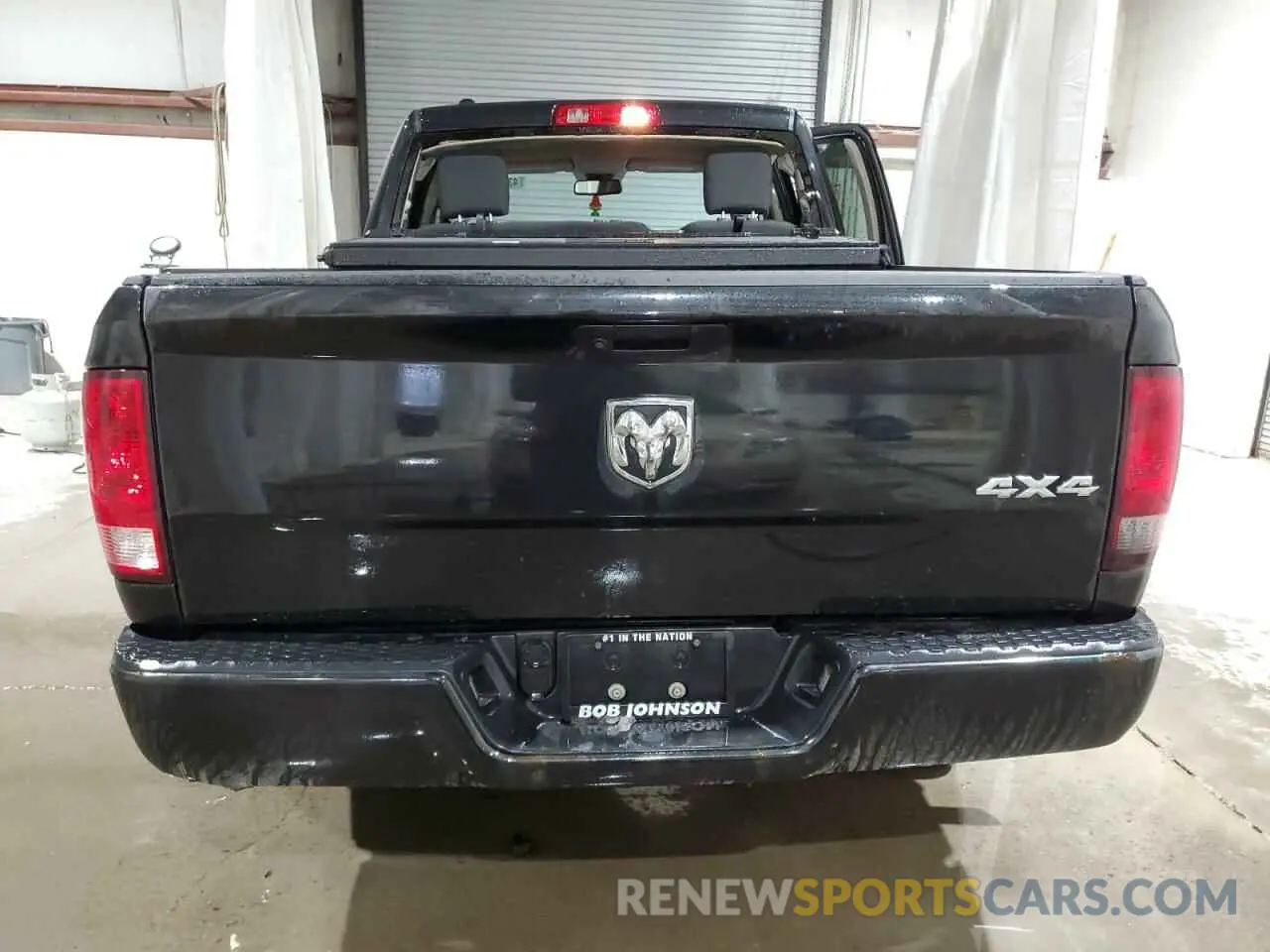 6 Photograph of a damaged car 1C6RR7FG1KS543415 RAM 1500 2019