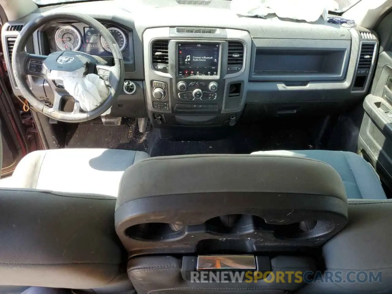 8 Photograph of a damaged car 1C6RR7FG2KS568503 RAM 1500 2019