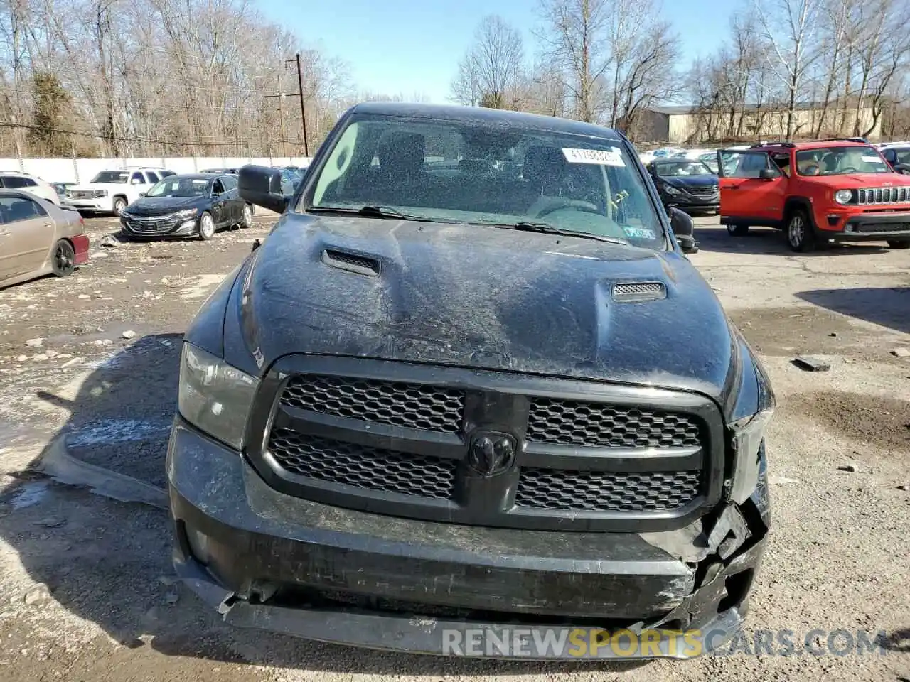 5 Photograph of a damaged car 1C6RR7FG2KS664390 RAM 1500 2019