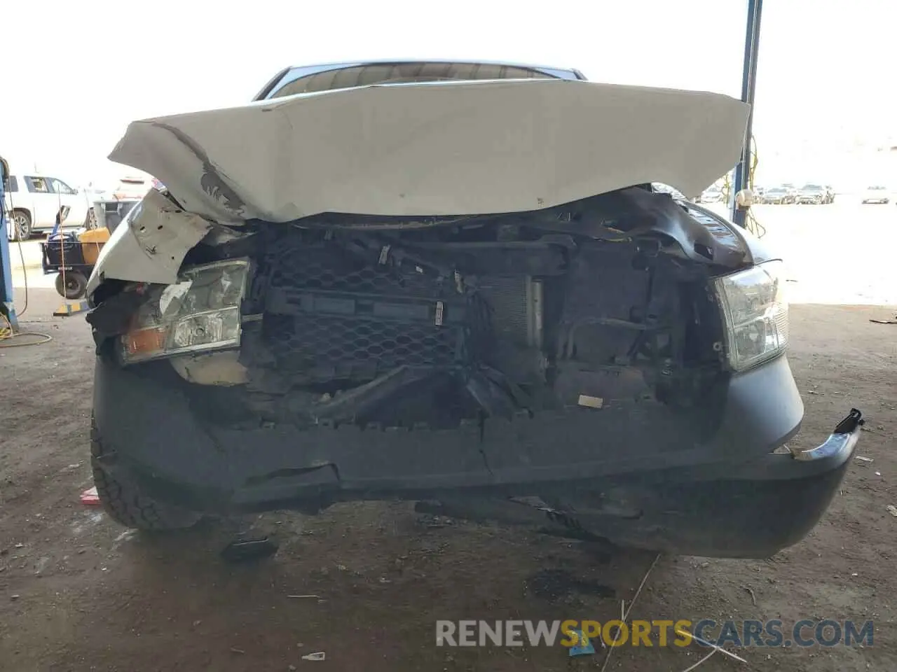 5 Photograph of a damaged car 1C6RR7FG2KS667998 RAM 1500 2019