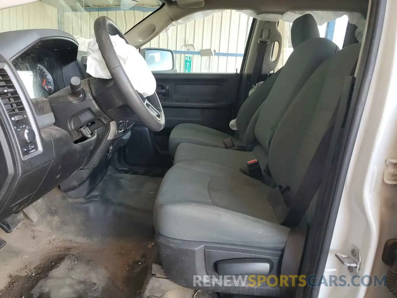 7 Photograph of a damaged car 1C6RR7FG2KS667998 RAM 1500 2019