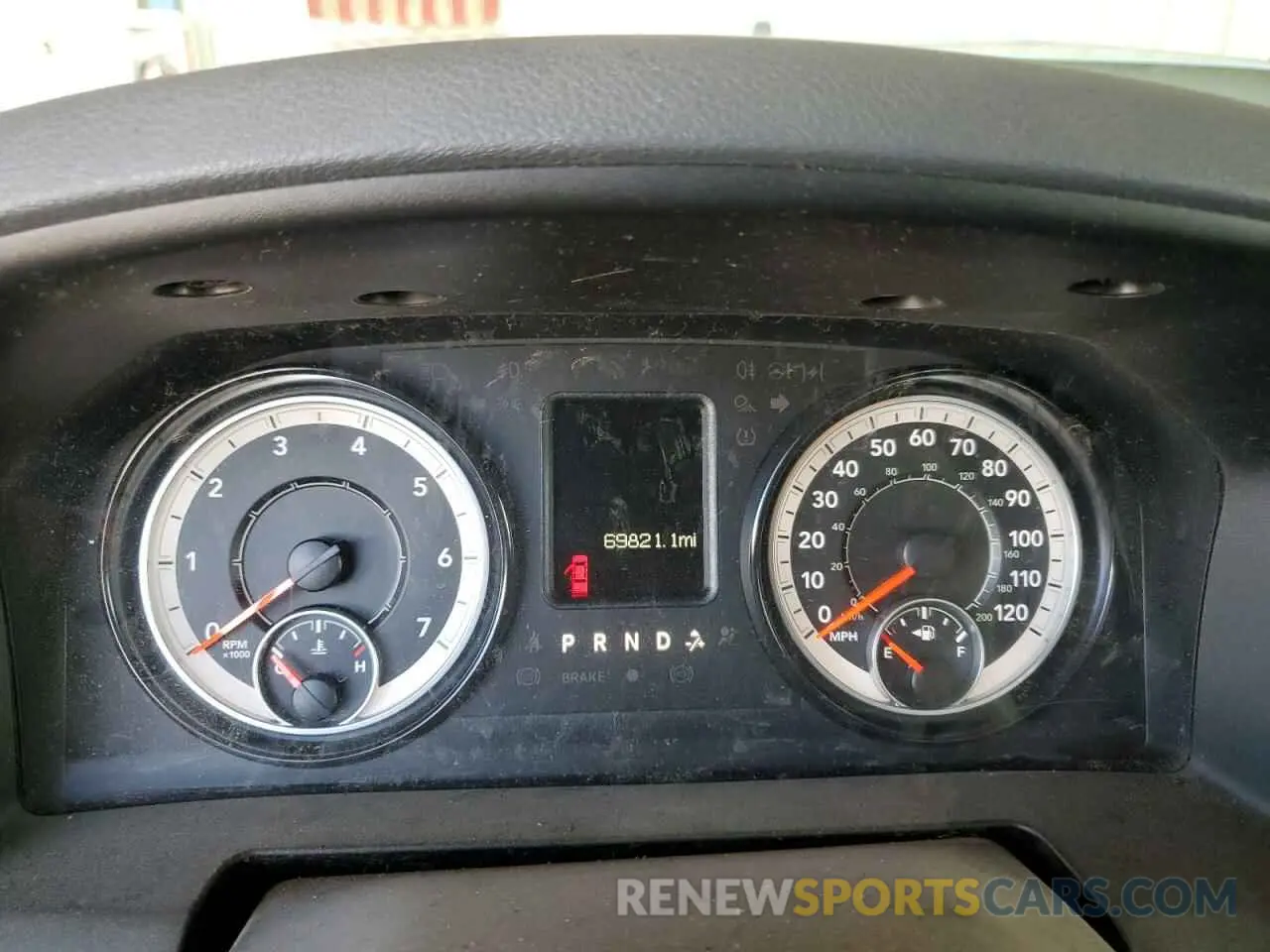 9 Photograph of a damaged car 1C6RR7FG2KS667998 RAM 1500 2019