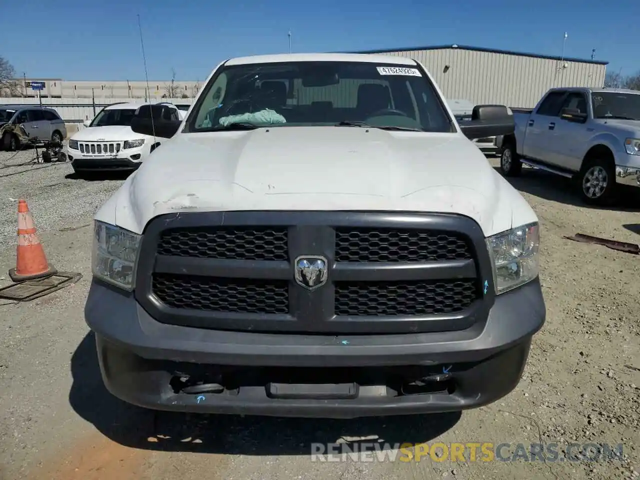 5 Photograph of a damaged car 1C6RR7FG3KS544176 RAM 1500 2019