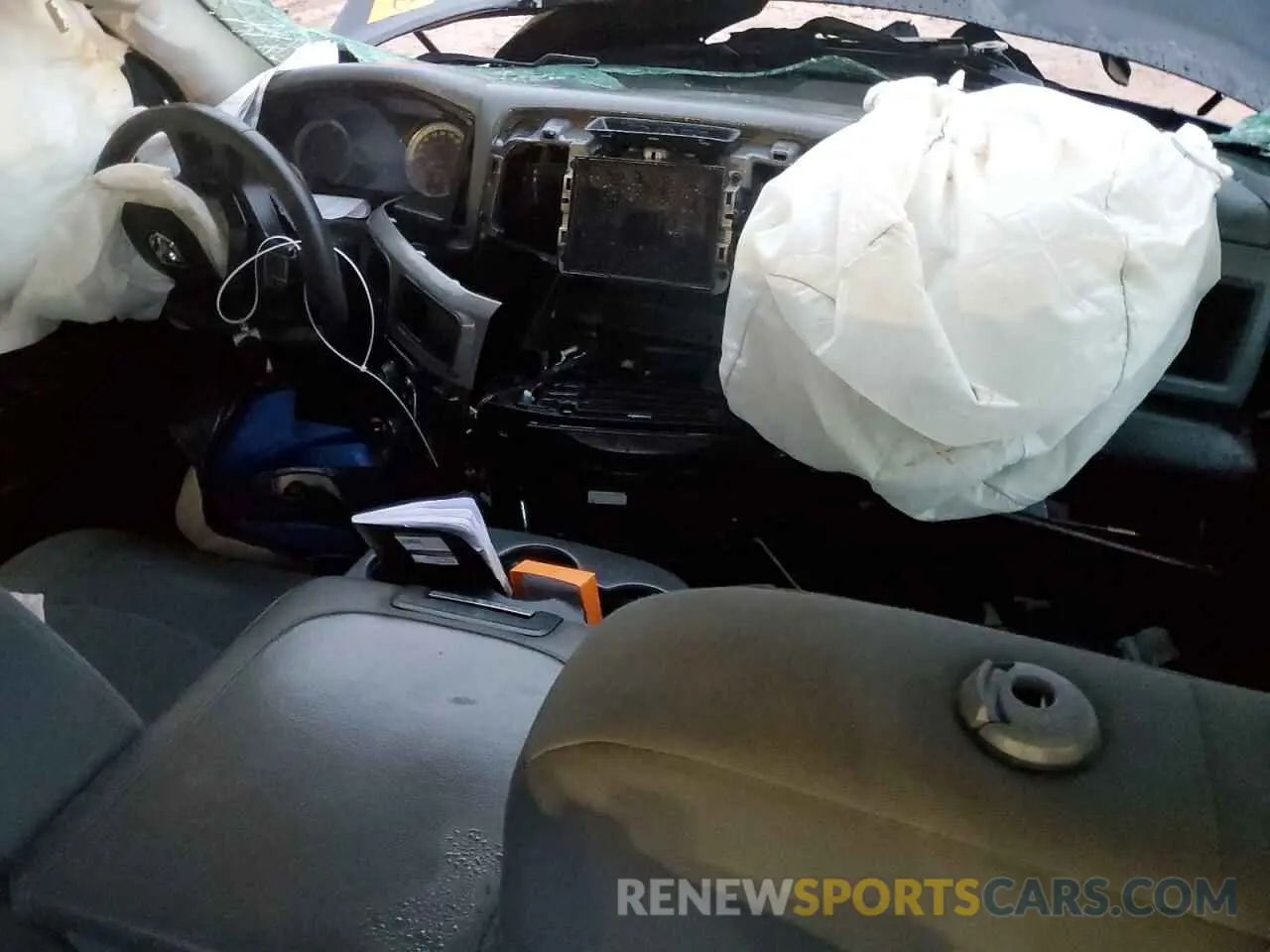 8 Photograph of a damaged car 1C6RR7FG7KS608008 RAM 1500 2019