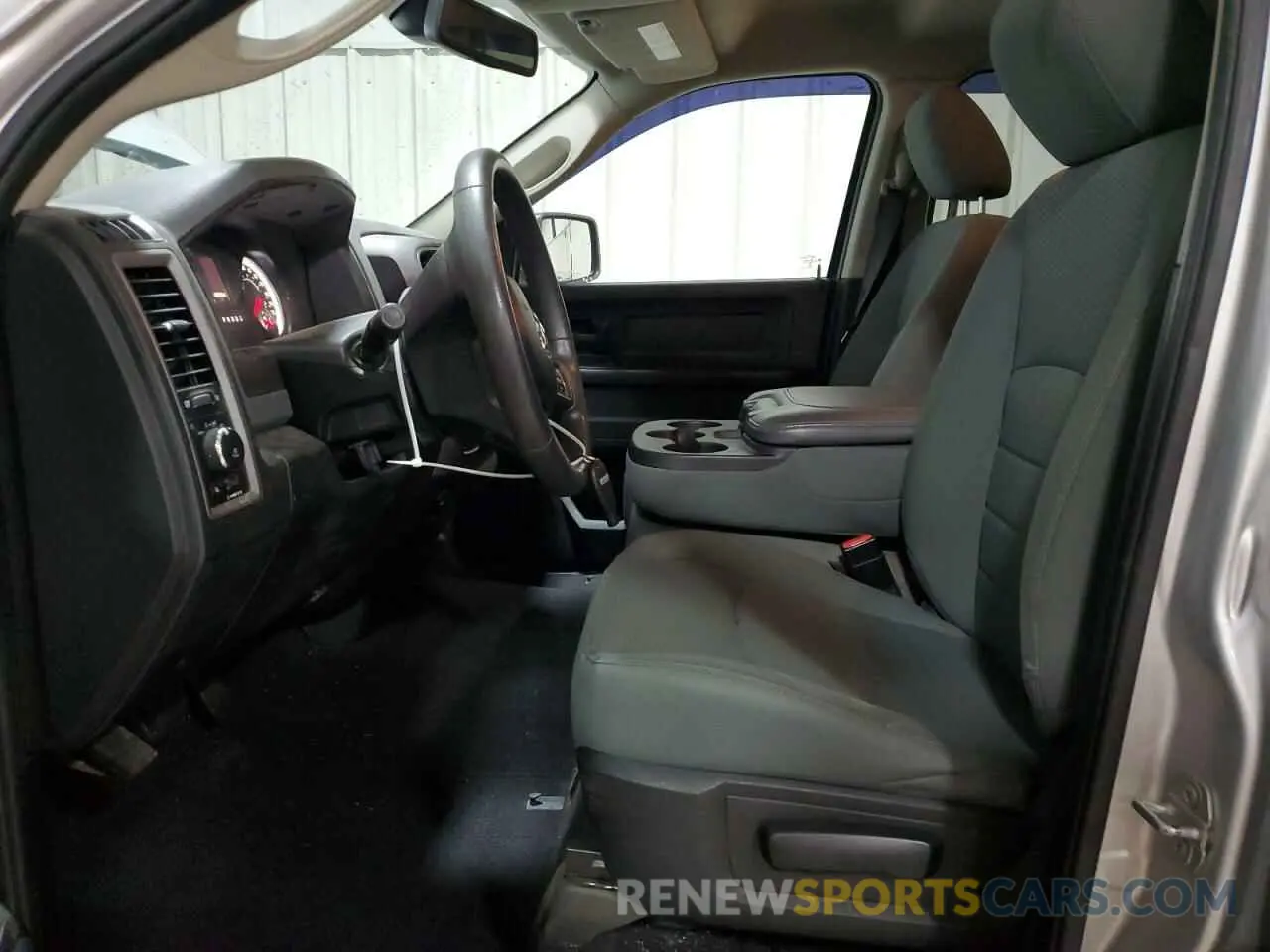 7 Photograph of a damaged car 1C6RR7FGXKS518965 RAM 1500 2019