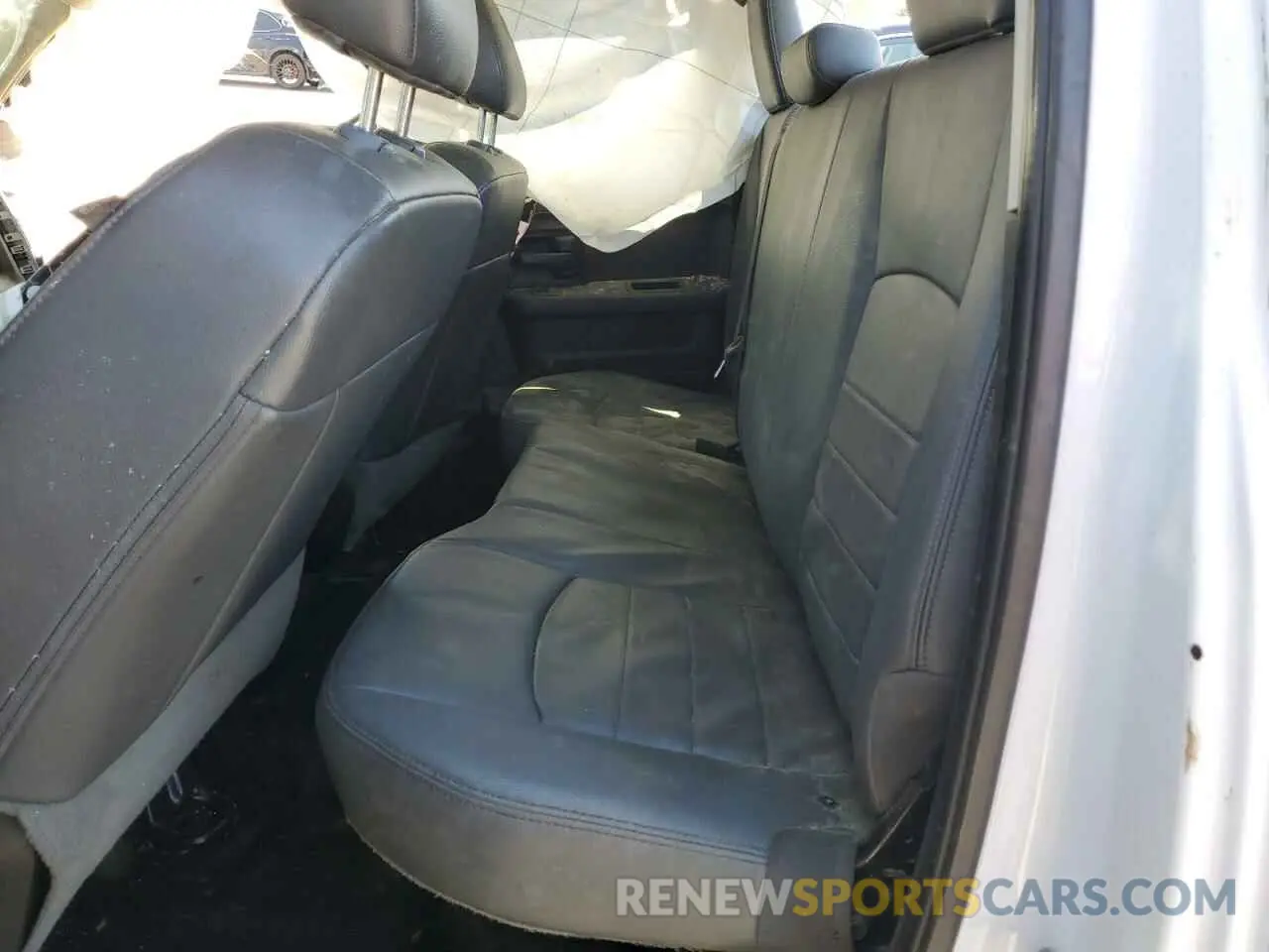 10 Photograph of a damaged car 1C6RR7FGXKS609704 RAM 1500 2019