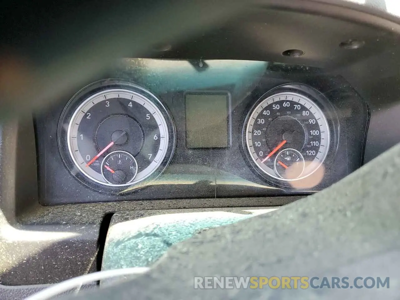 9 Photograph of a damaged car 1C6RR7FGXKS609704 RAM 1500 2019