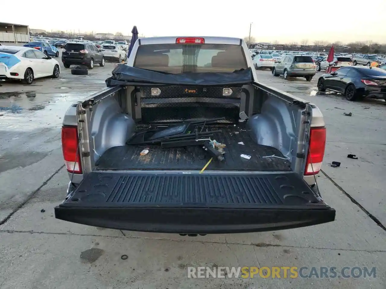 6 Photograph of a damaged car 1C6RR7FT1KS715942 RAM 1500 2019