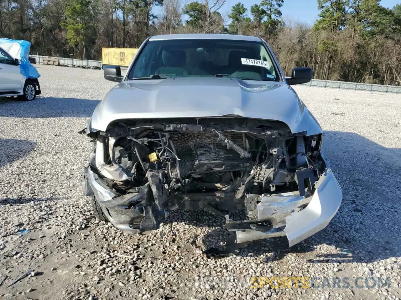 5 Photograph of a damaged car 1C6RR7FT7KS533839 RAM 1500 2019
