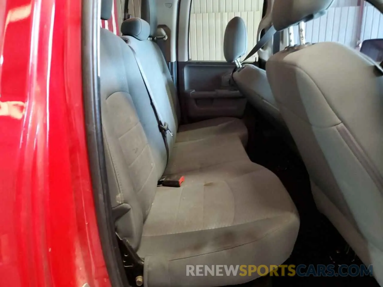 10 Photograph of a damaged car 1C6RR7GG8KS672072 RAM 1500 2019