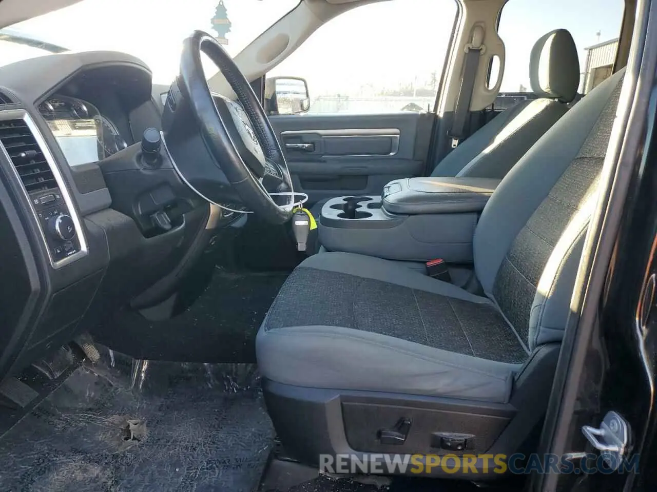 7 Photograph of a damaged car 1C6RR7GT4KS551360 RAM 1500 2019