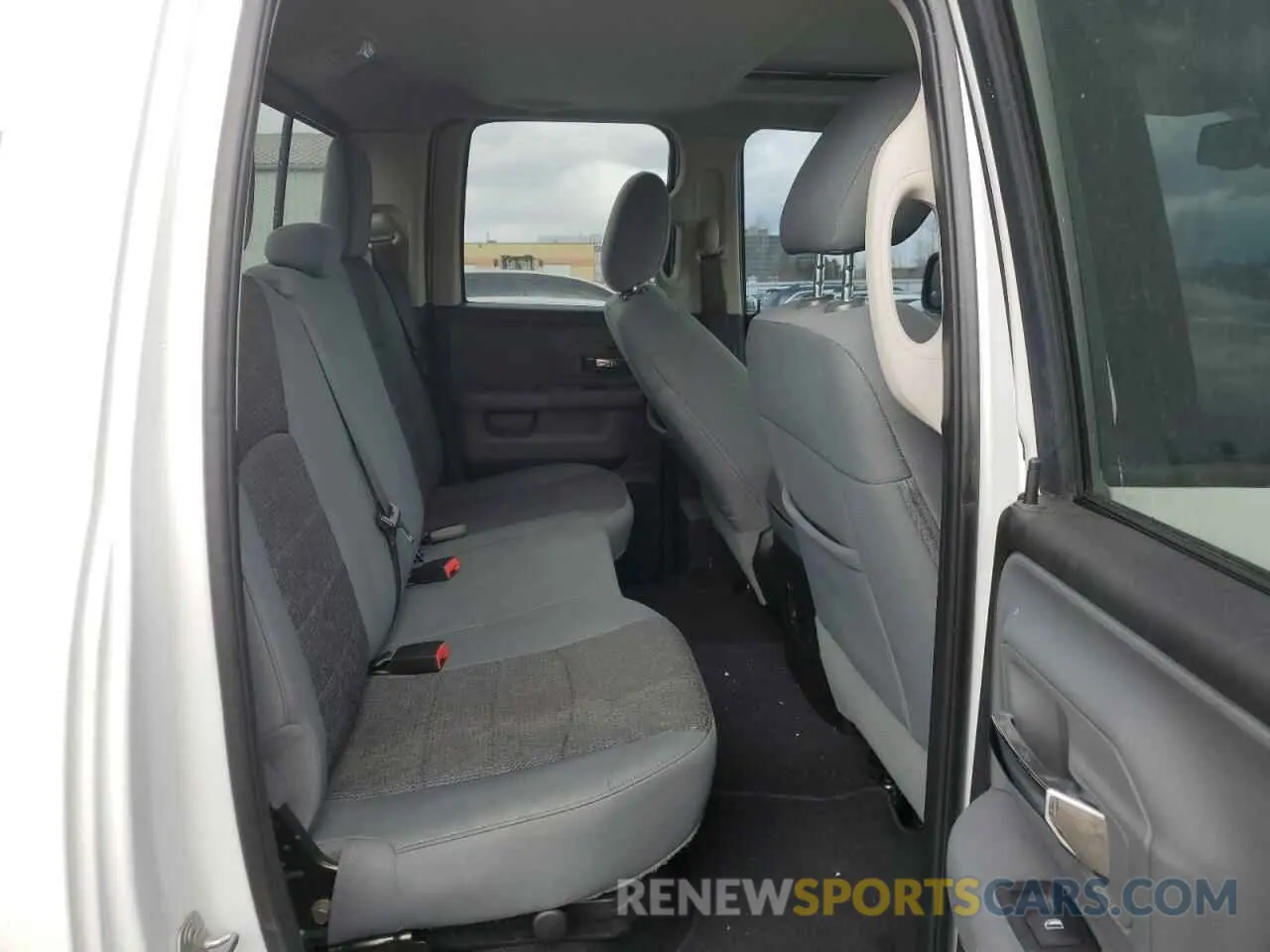 10 Photograph of a damaged car 1C6RR7GT7KS673565 RAM 1500 2019