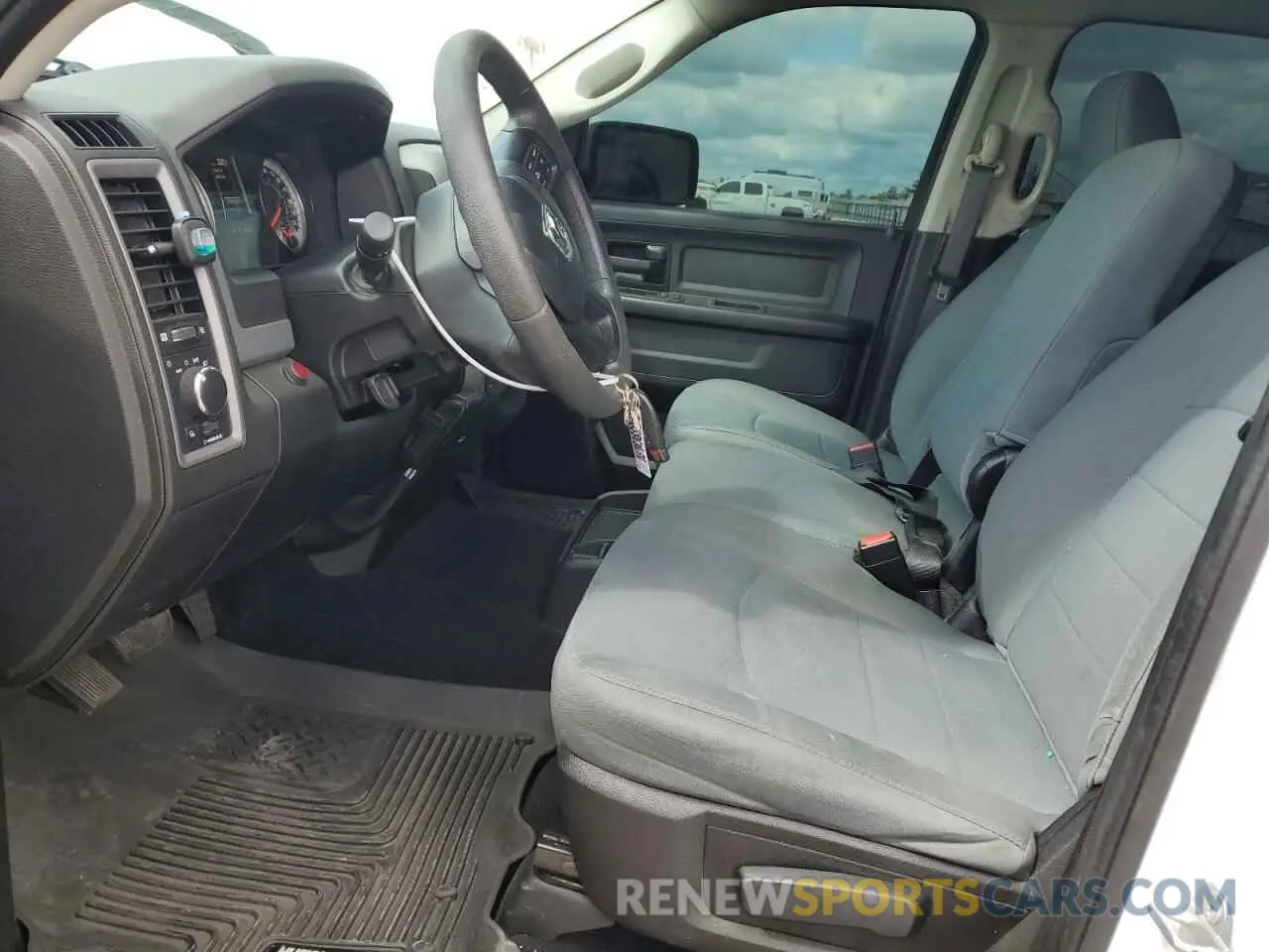 7 Photograph of a damaged car 1C6RR7KM9KS725388 RAM 1500 2019