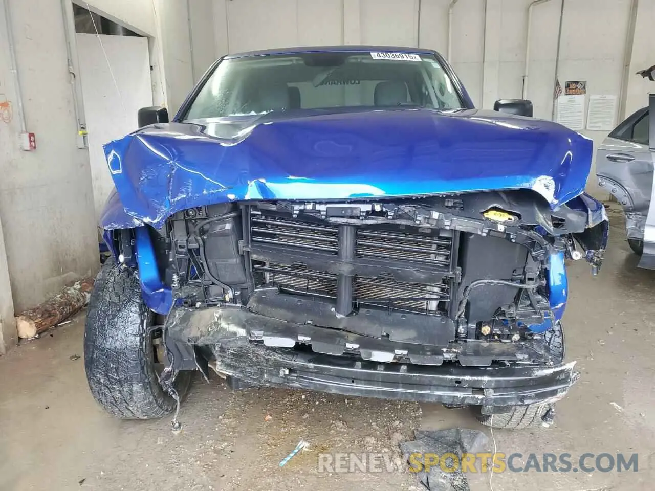 5 Photograph of a damaged car 1C6RR7KT4KS527888 RAM 1500 2019