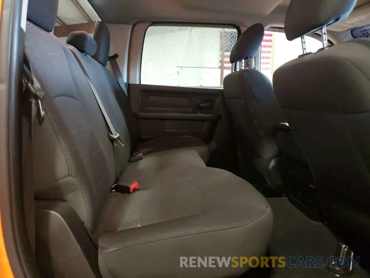 10 Photograph of a damaged car 1C6RR7KT5KS615784 RAM 1500 2019
