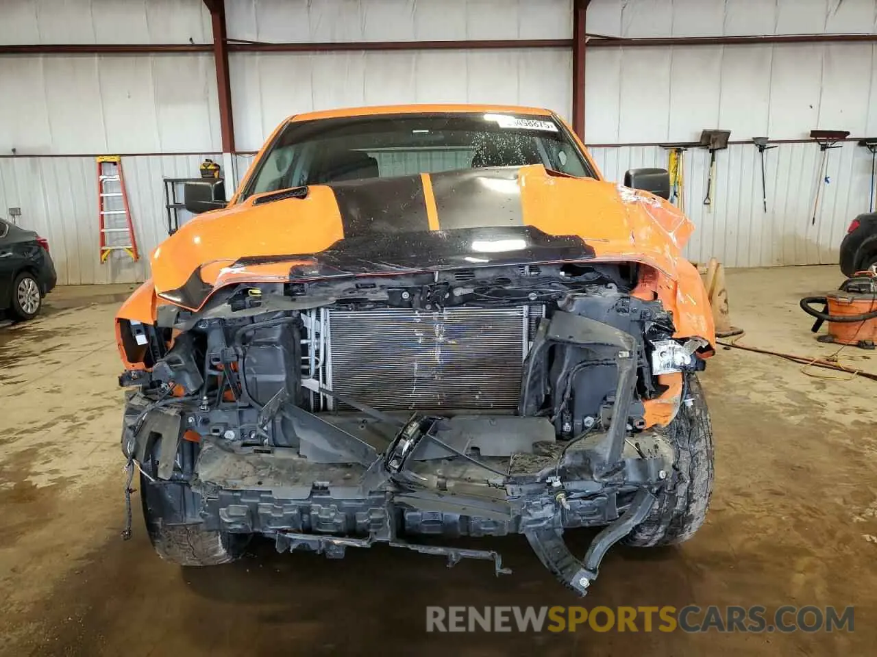 5 Photograph of a damaged car 1C6RR7KT5KS615784 RAM 1500 2019